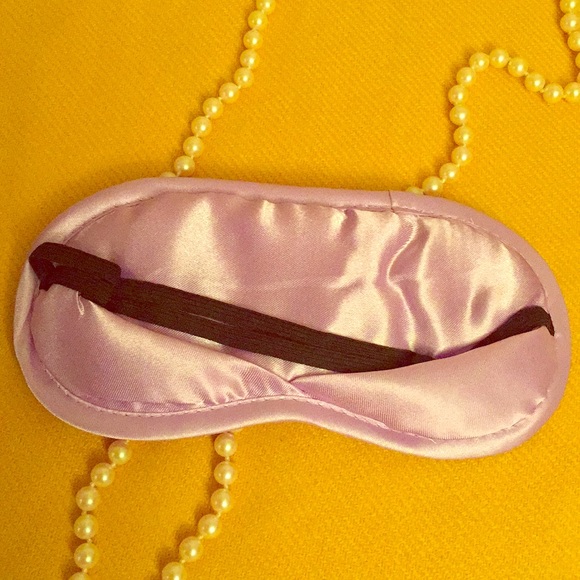 👸🏻ONLY ONE! Eye Lashes Sleep Mask👸🏻 - Picture 8 of 8